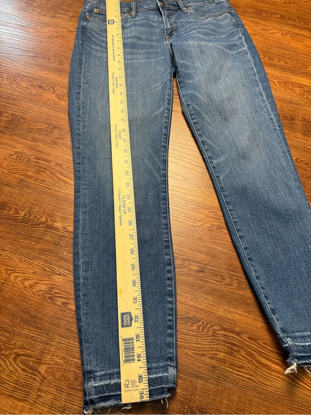 J.Crew Women’s Skinny Ankle Jeans | Raw Frayed Hem | Medium Wash | Size 29